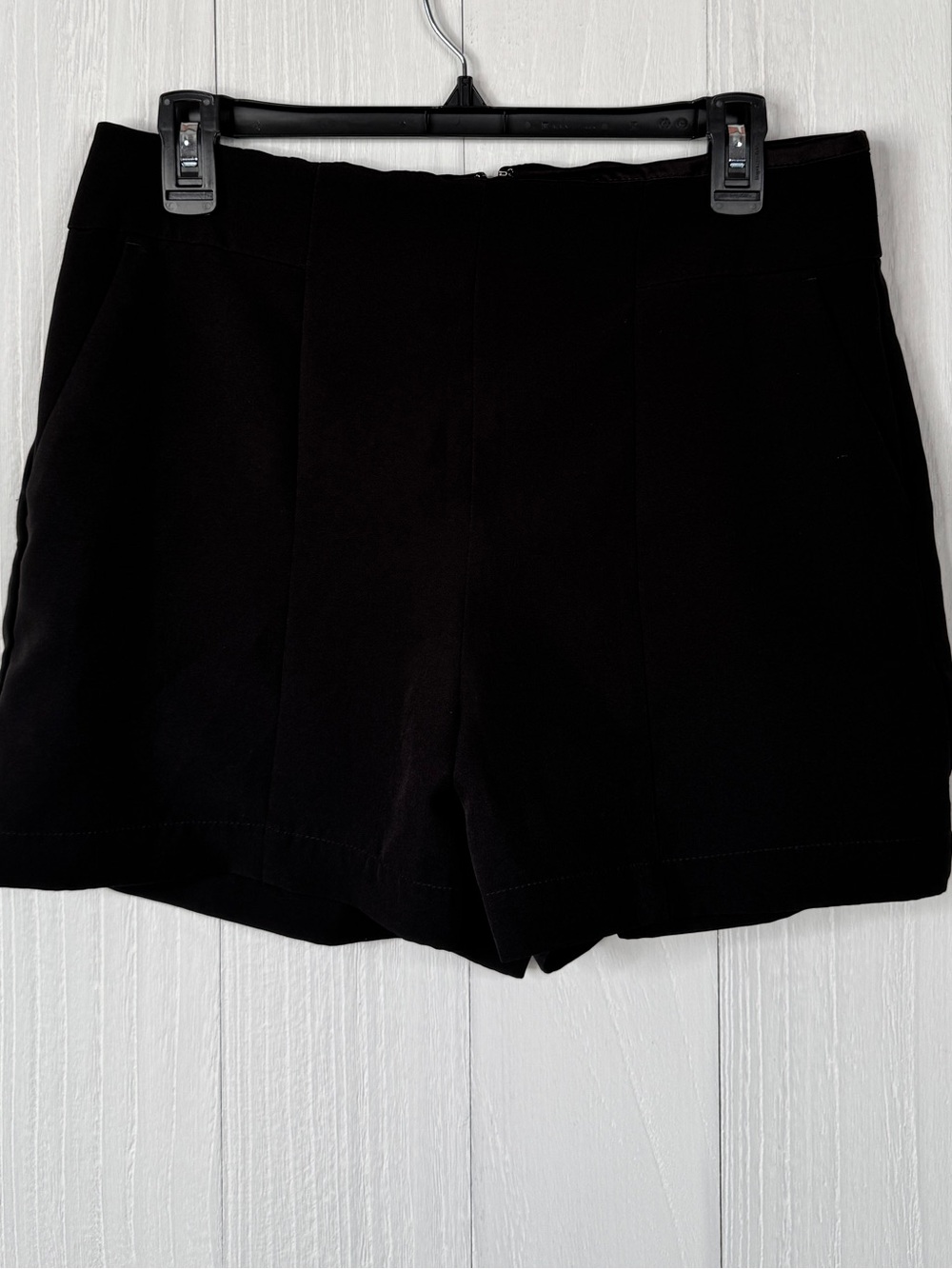 Express Black High-Waisted Tailored Dress Shorts Women’s 8